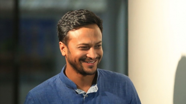 নিরাপত্তার নিশ্চয়তা পেলে দেশে ফিরতে চান সাকিব