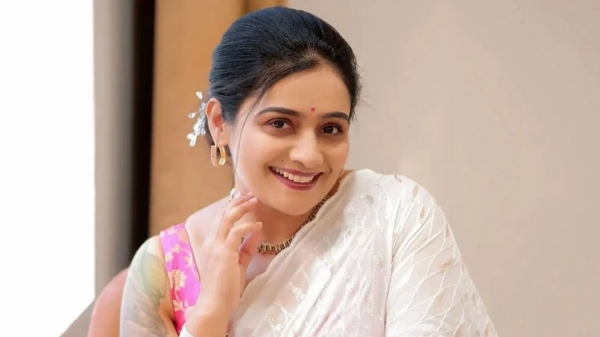  জীবনের ১৭টি বছর নষ্ট করেছি, তিন বিয়ের পেছনে: মীরা