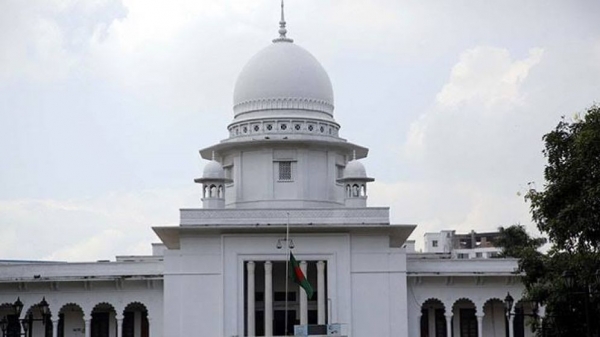 দুবারের বেশি প্রসূতি ছুটি না থাকা ও সীমিত করার বিধানের বৈধতা নিয়ে হাইকোর্টের রুল