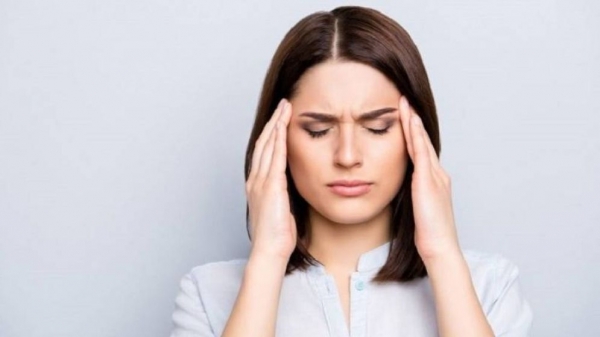 গরমে মাথাব্যথা, আড়ালে কি মাইগ্রেনের সমস্যা?