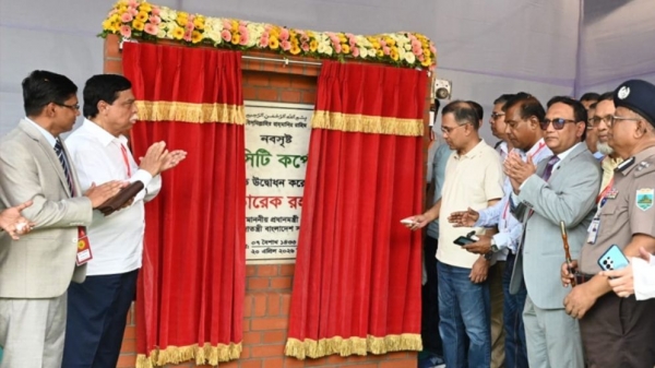 বগুড়া সিটি কর্পোরেশনের ফলক উন্মোচন প্রধানমন্ত্রীর